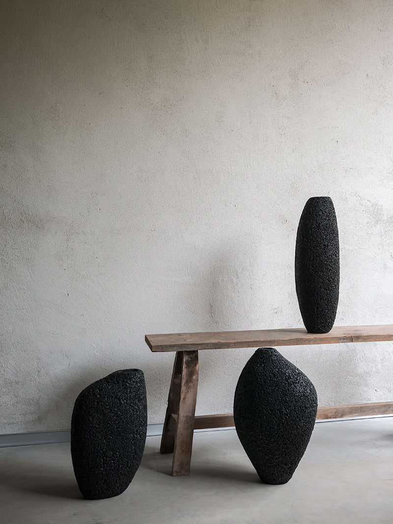 Mantiqueira Vase Marron Domingos Tótora 2019