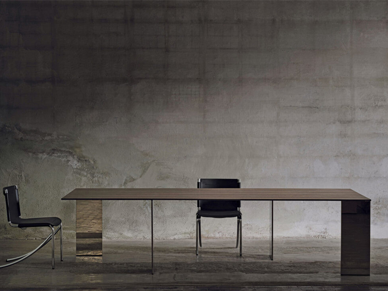 Axis Table Gabriele & Oscar Buratti 2009