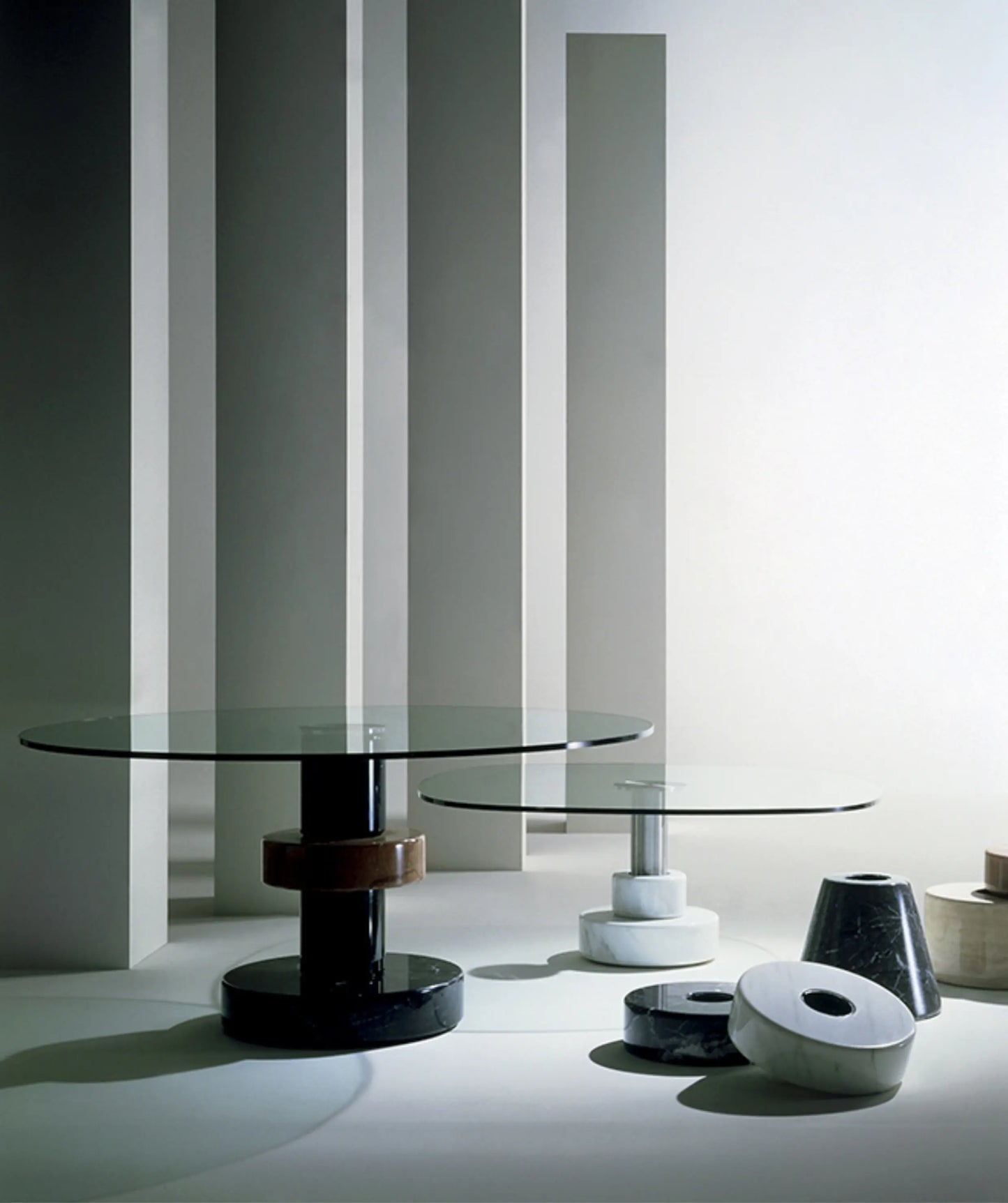 Menhir Table basse Giotto Stoppino et Lodovico Acerbis 1983