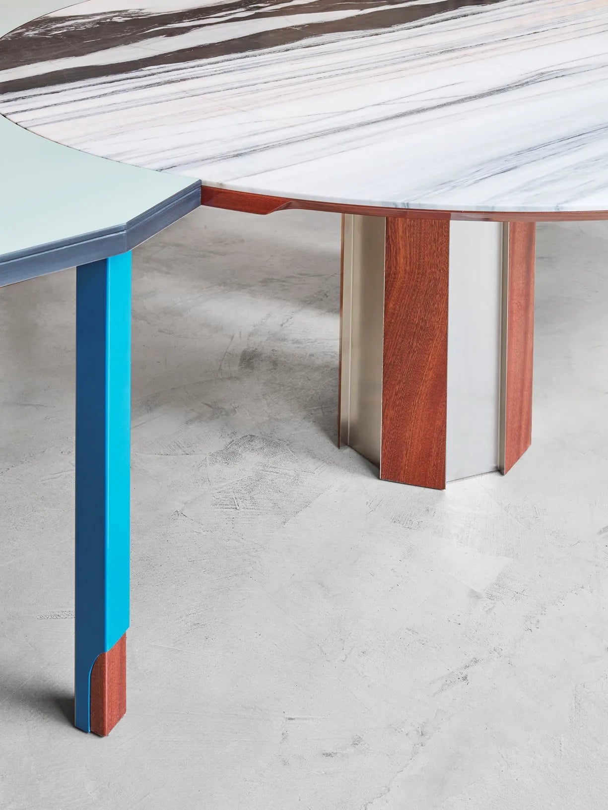 Duale Table Walnut Marcante - Testa