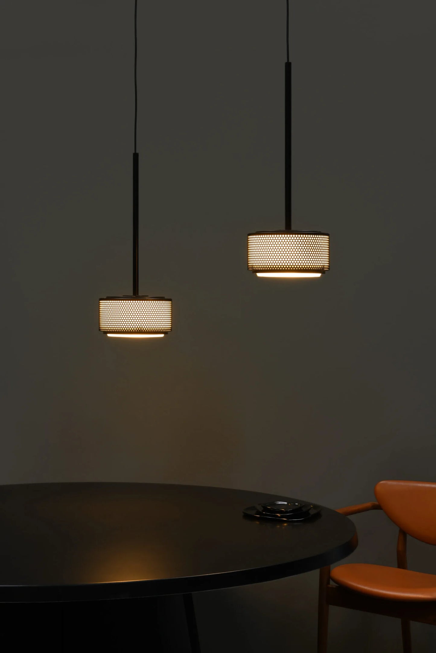G13 Plafonnier & Suspension Pierre Guariche 1955
