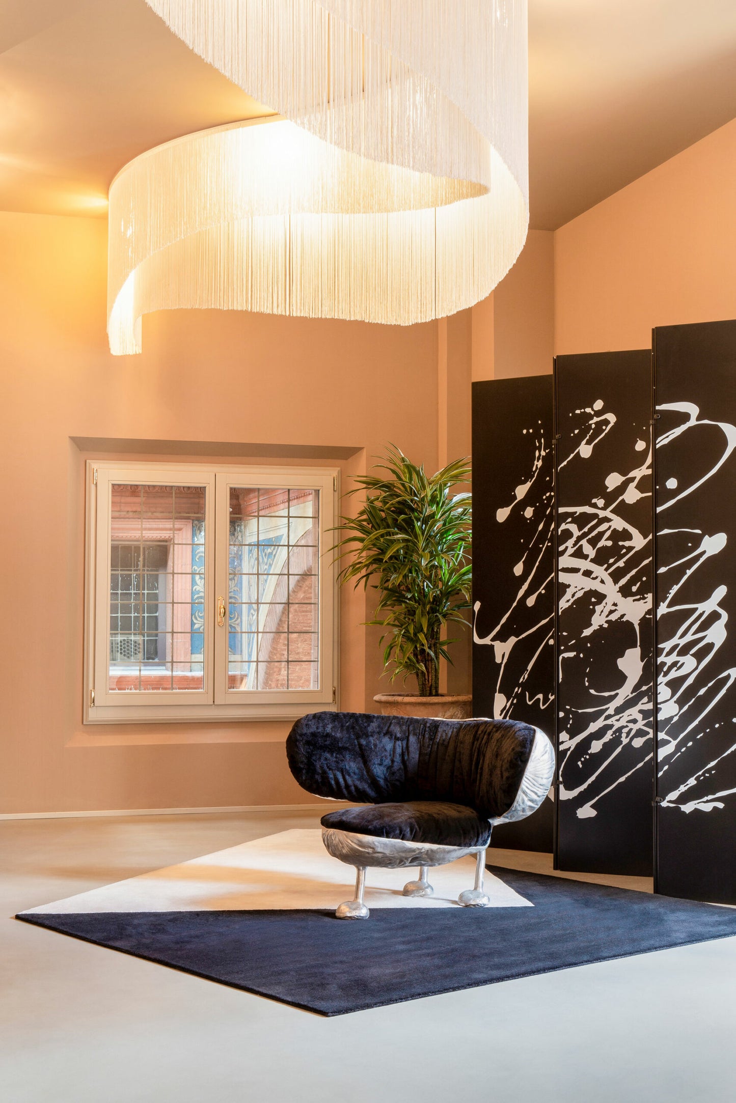 Saco Alato Aluminium Armchair Roberto Matta 1971