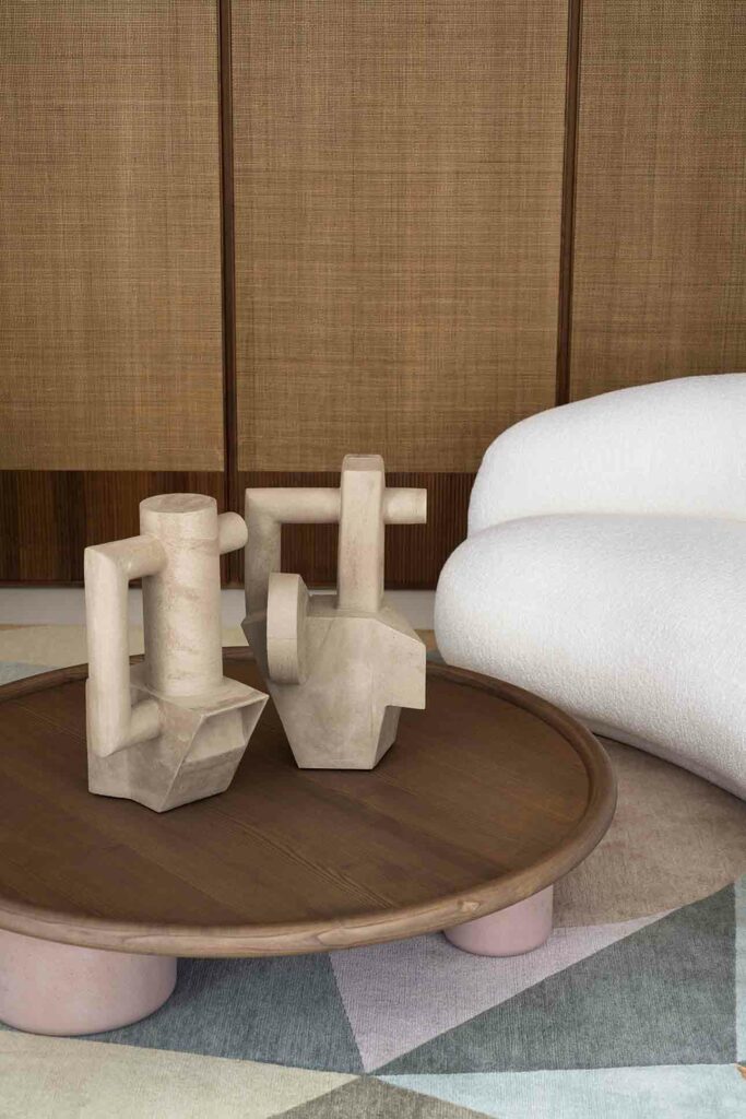 Pluto Table Studiopepe 2020