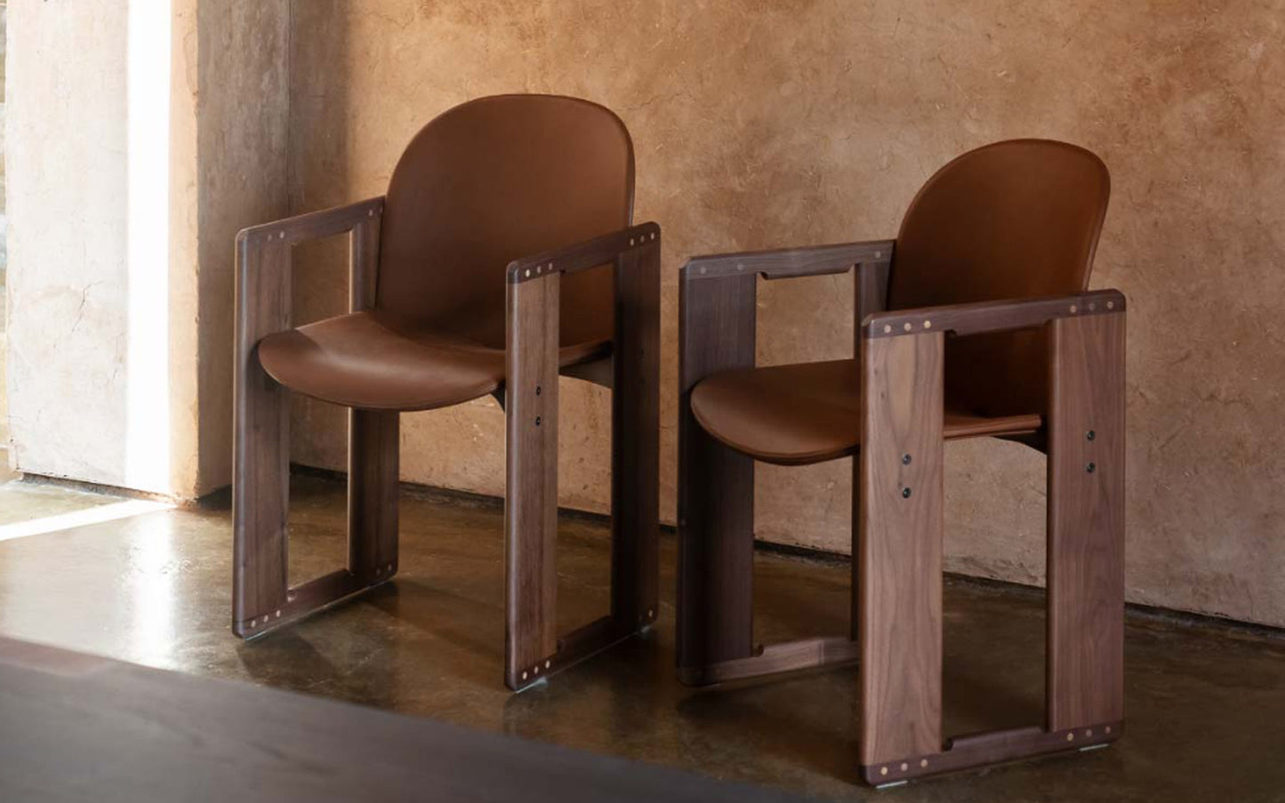 Dialogo Chair with Armrests chaise Tobia Scarpa 1973