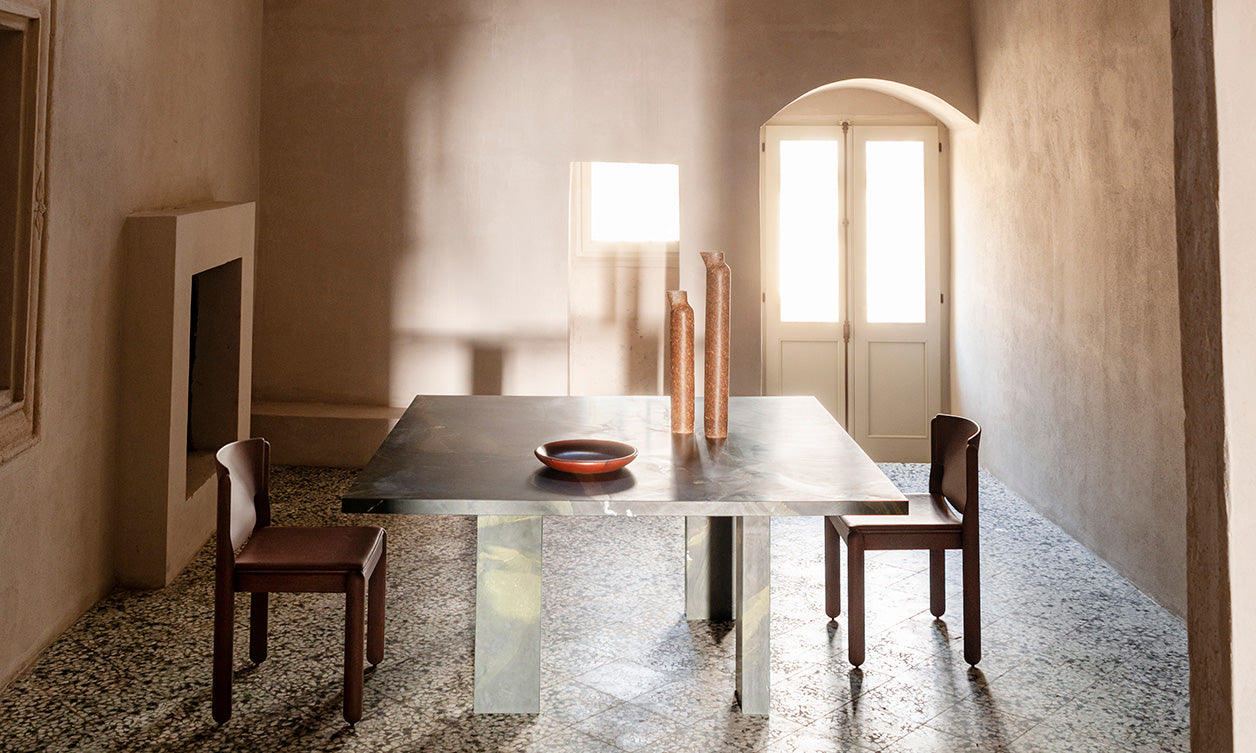 Paola Chaise Vico Magistretti 2024