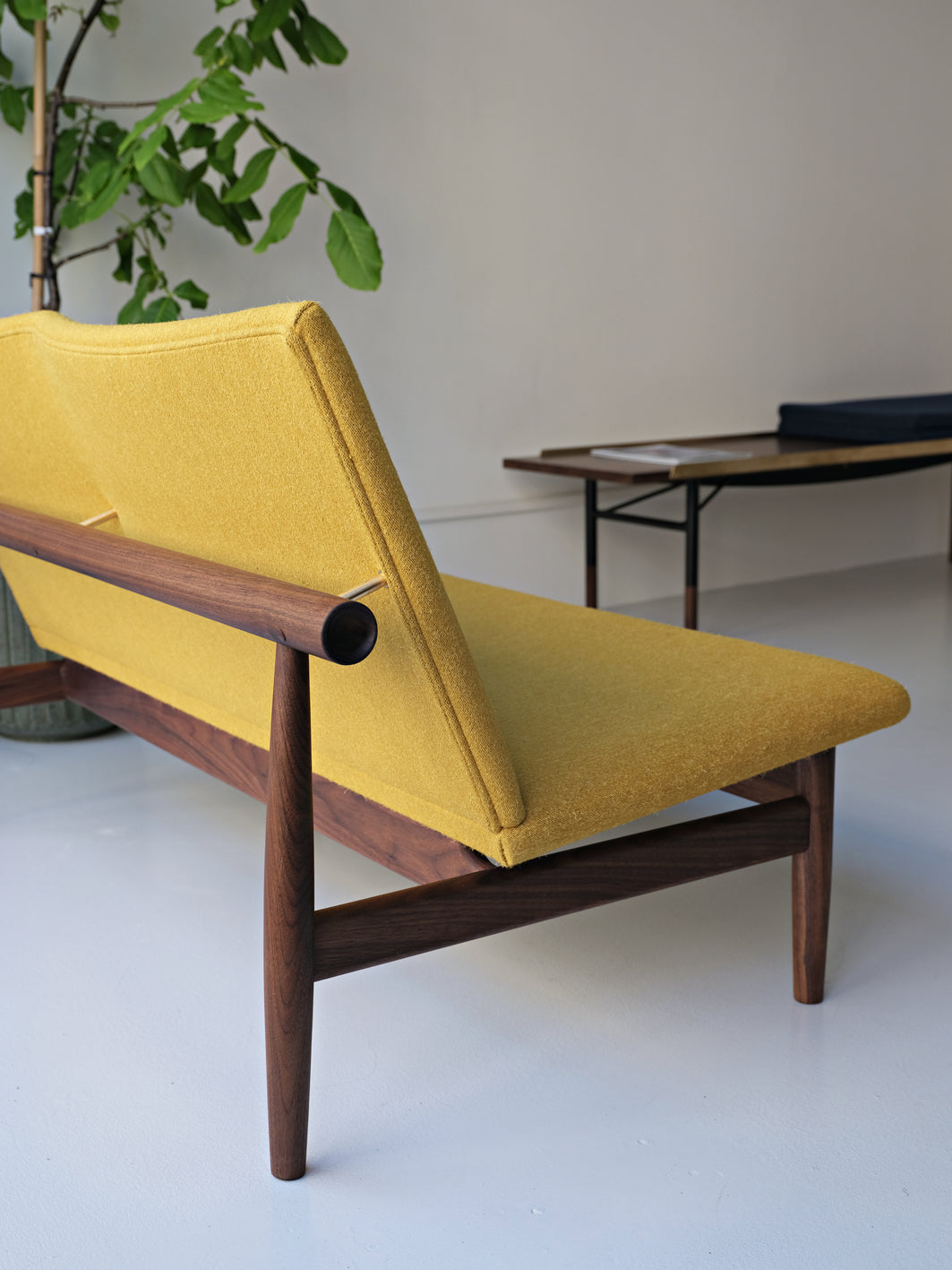 Japan Sofa Finn Juhl 1957